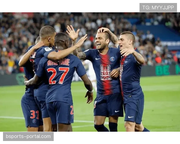 巴黎圣日耳曼巨星云集却难登欧冠顶峰，体系与球星融合问题持续显现